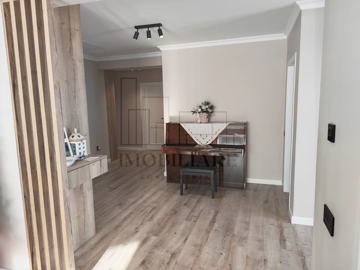 Casă parter cu grădină 500 mp, 6.5 kW fotovoltaice | Corușu - Poză 7