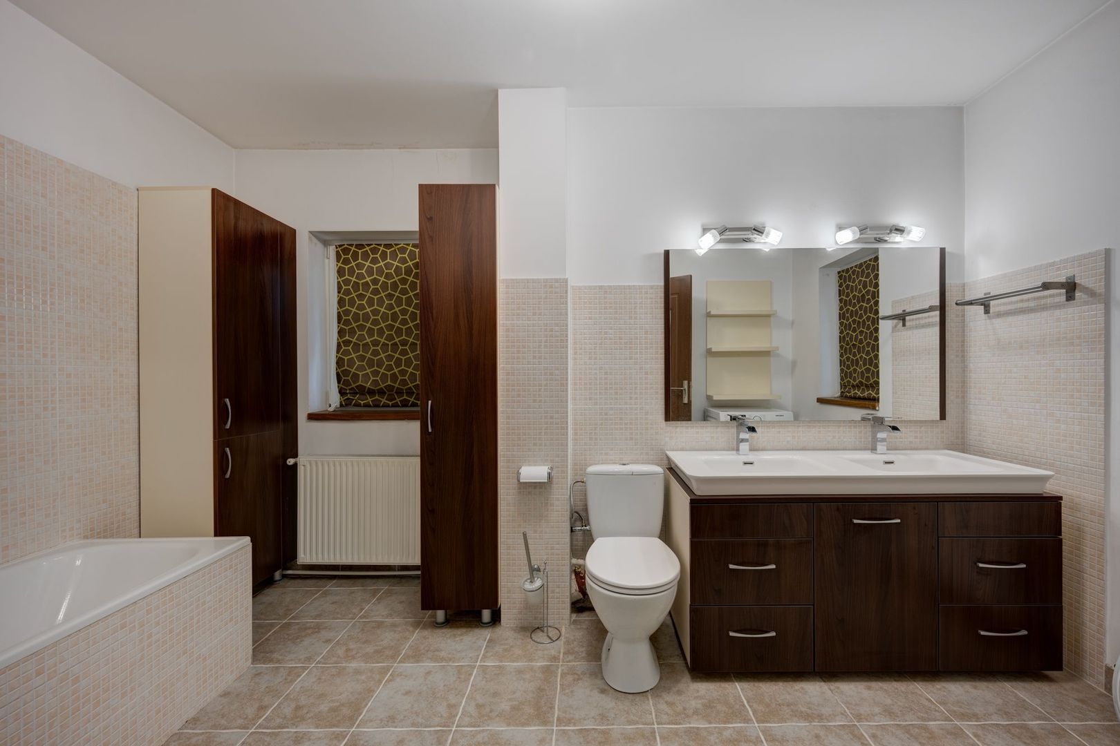 2 Apartamente  in Vila 5 Cam Metrou Basarab Gara de Nord - Poză 23