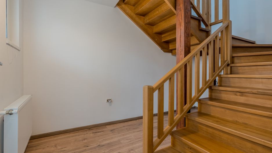 Casa individuala renovata integral | Brasovul Vechi - Dealul Cetatii - Poză 15