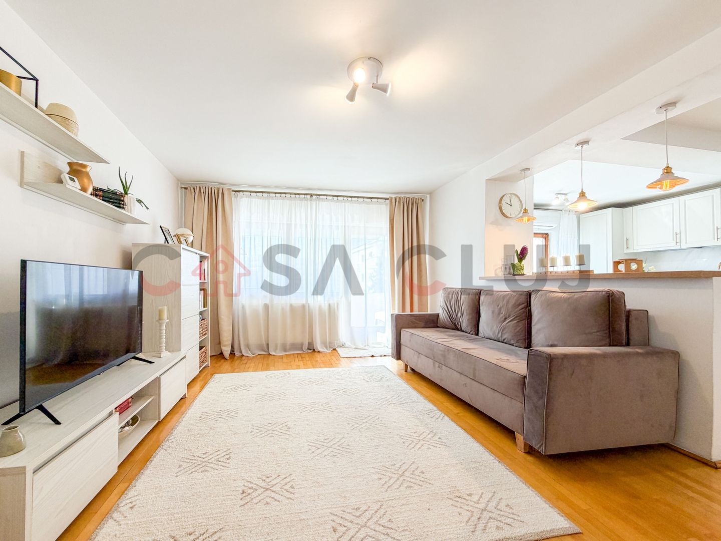 4 camere zona semicentrala, etaj intermediar, 100 mp utili! - Poză 2