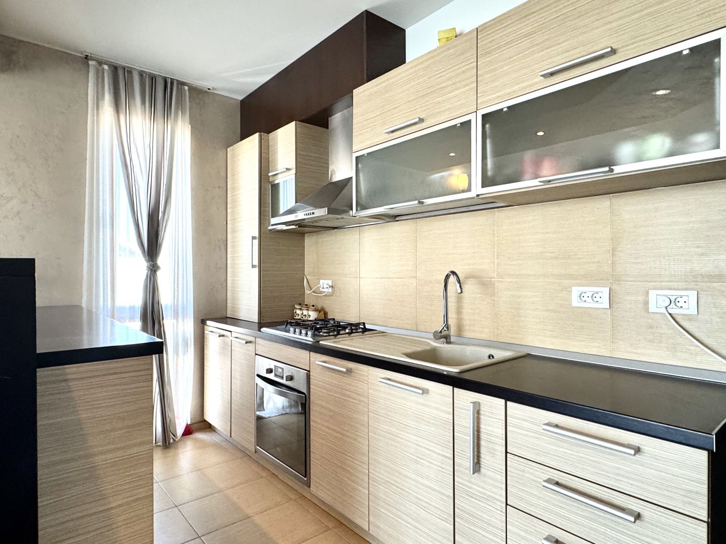 Apartament 2 camere, spațios si primitor, lângă pădure, zona Fropin - Poză 4