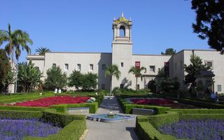 TEST - Apartament de vanzare cu 6 camere - Poză 2