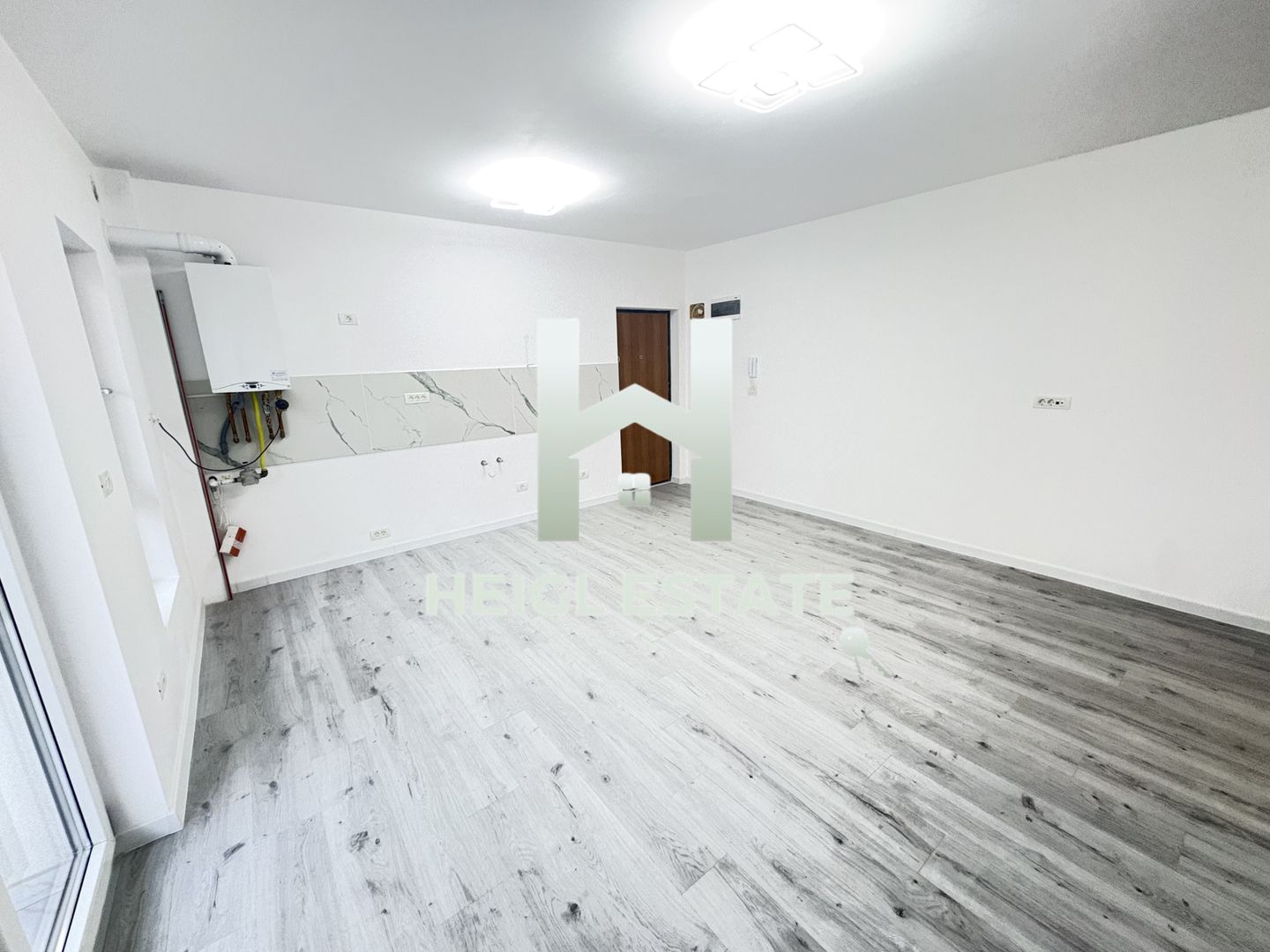 Apartament cu 2 camere si 2 balcoane in Giroc zona Braytim - Poză 2