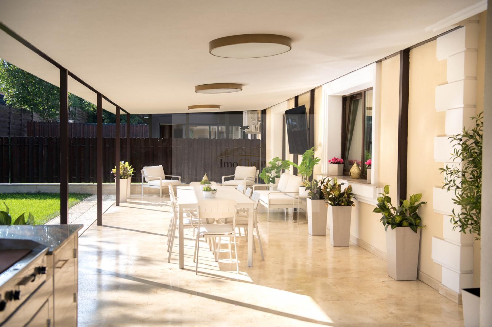 Inchirere casa Smart cu piscină, 5 camere, 5 băi și garaj – Borhanci - Poză 5