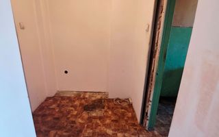 Apartament 2 camere de vanzare, Nord, bloc cu bulina - Poză 2