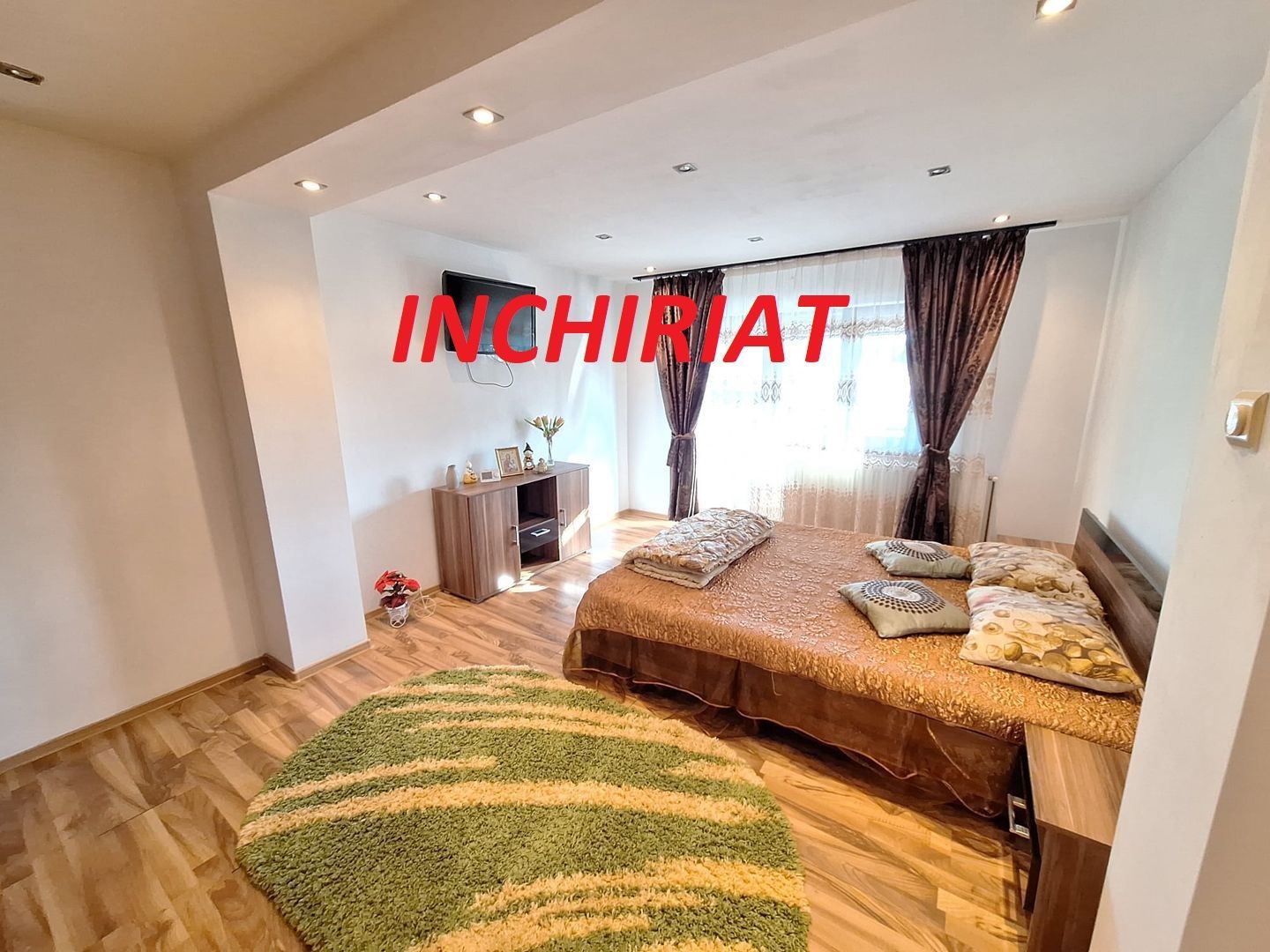 Inchiriere apartament la casa, Centru Bascov - Poză 1