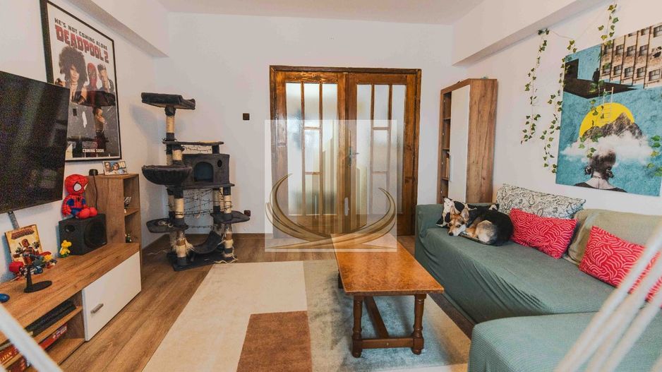 Apartament 4 camere Central 100mp 245000 euro - Poză 2