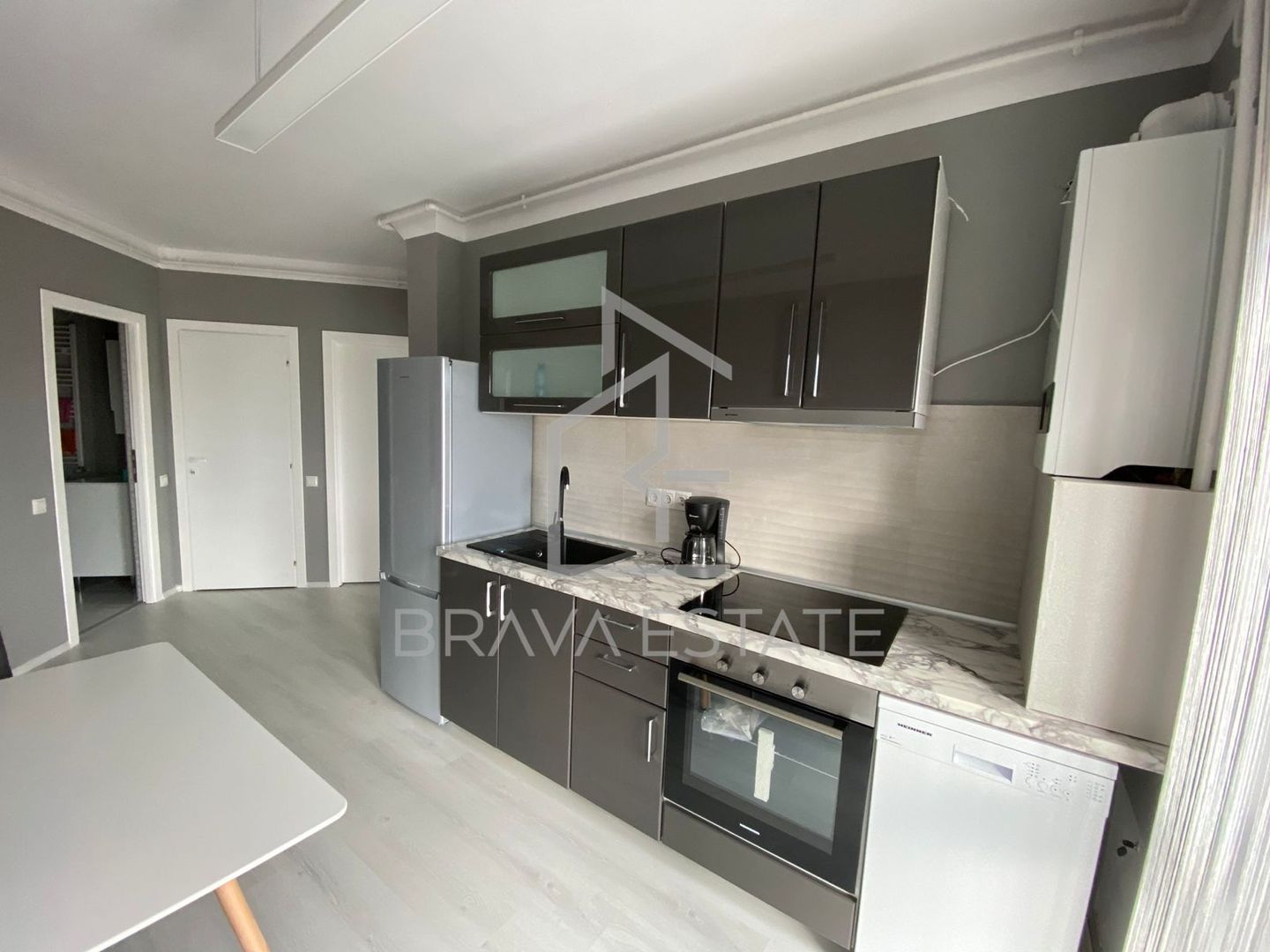 Apartament 3 camere, 61mp, parcare subterana,zona Marasti - Poză 1
