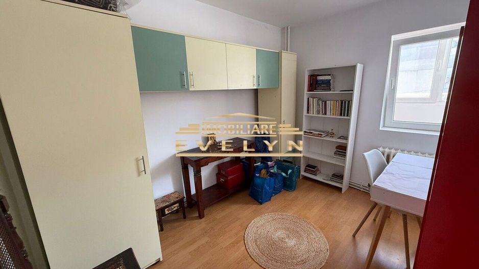 Apartament 4 camere  | Etaj 1 | Zona Școala Nr. 6 – Str. Bucovina - Poză 8