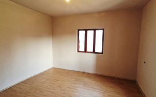 Casa Bradesti  teren  intravilan 7952 mp  deschidere 33 m la DE 70 - Poză 4