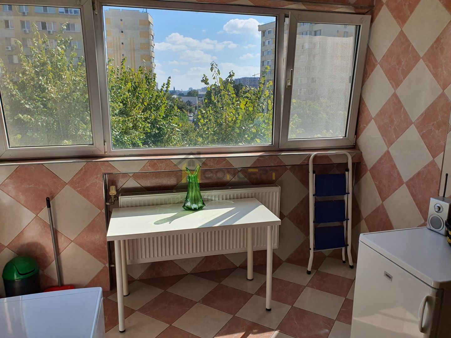 Garsoniera de vanzare mobilata utilata disponibila imediat - Poză 2