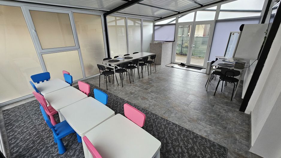 Spatiu de inchiriat 120 mp utili Campina central! - Poză 12