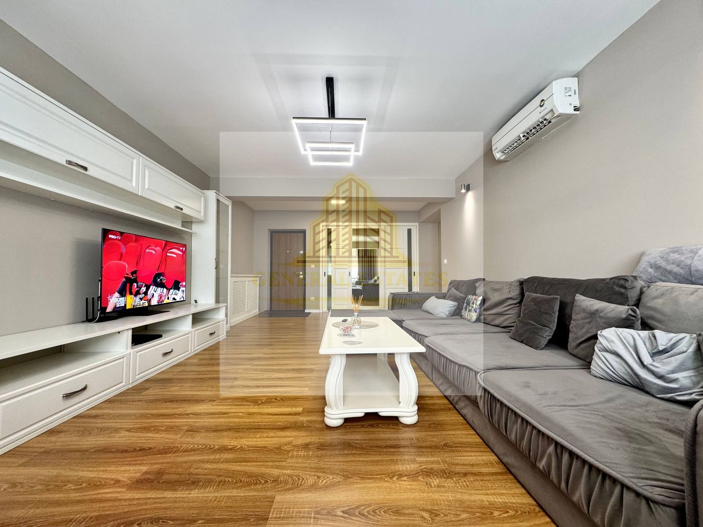 Vânzare apartament cu 3 camere - 130 m.p - în Zona CUG, Iași. - Poză 5