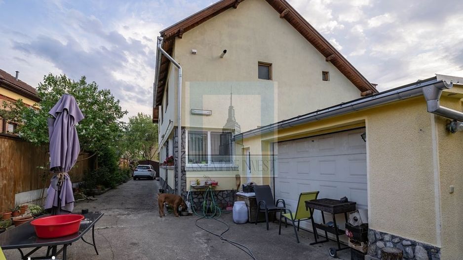 Casă/Vila de vânzare/ zona Sacele - Poză 2