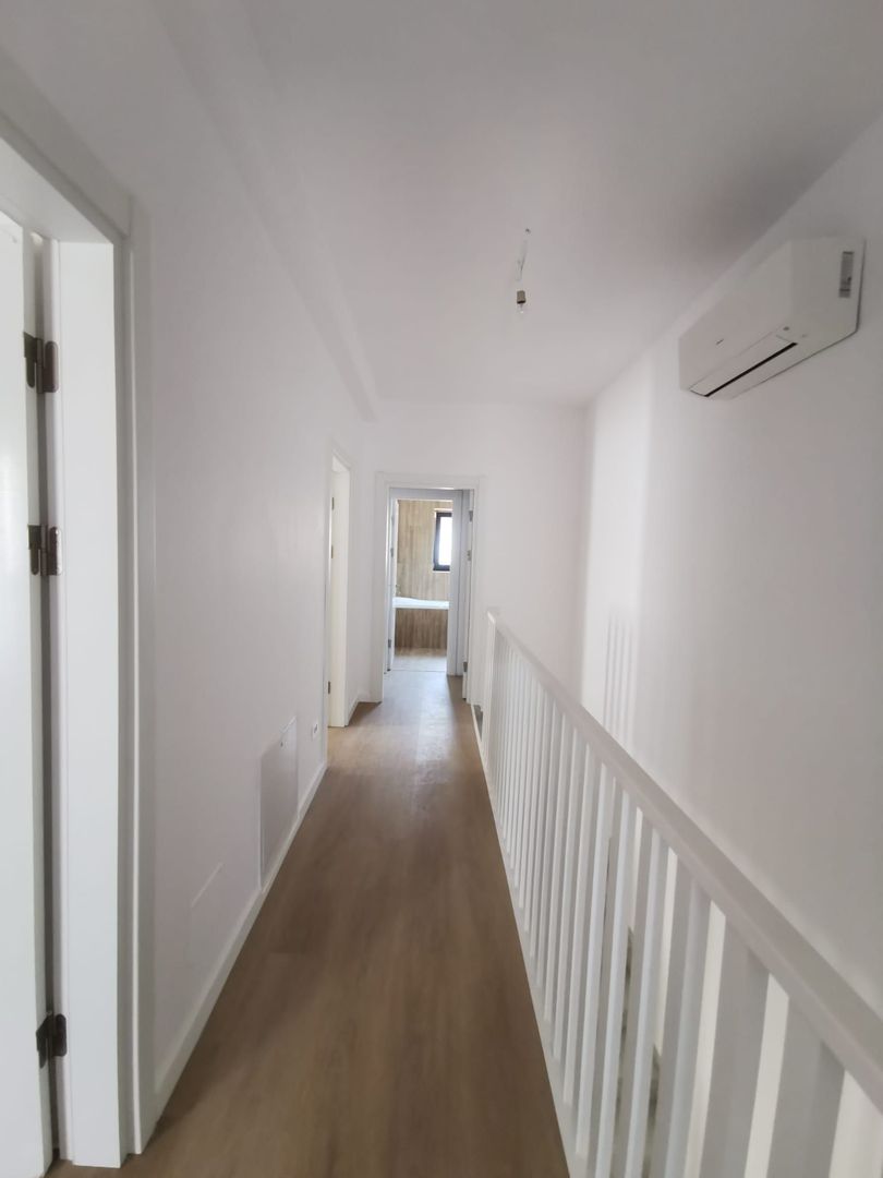 Vila  de tip duplex 4 camere Pompa Caldura Titan Pallady - Poză 10