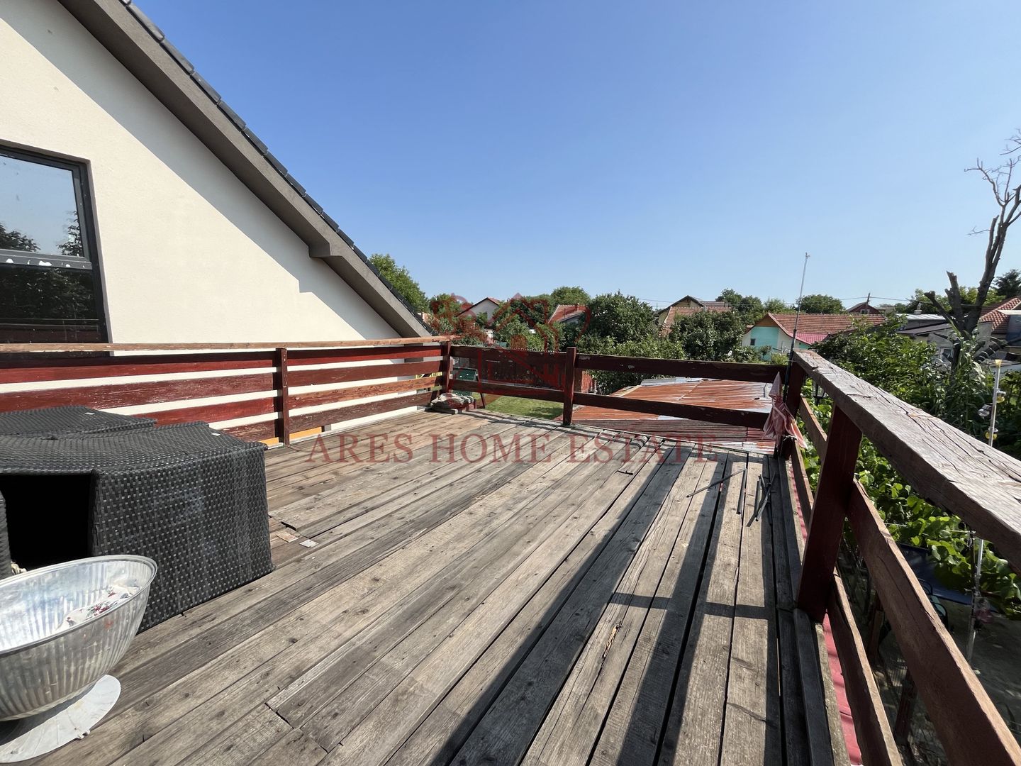 Casă individuală P+1+pod, pe piloni cu panouri solare - Poză 13