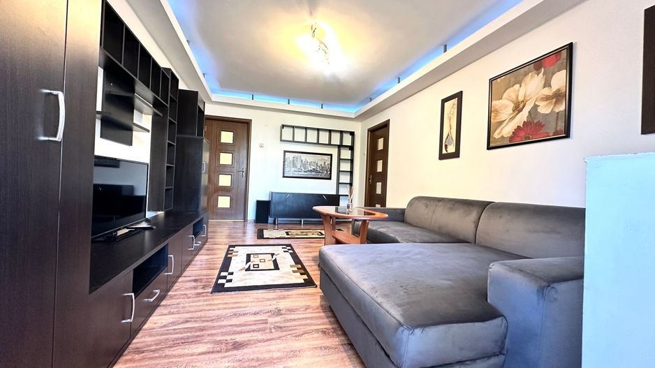 Apartament 3 camere zona Tractoru cu loc de parcare si boxa - Poză 5
