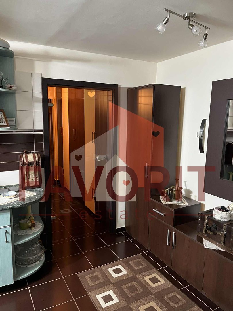 3 camere, decomandat | etaj 4 | centrala proprie | mobilat | zona excelenta - Poză 15