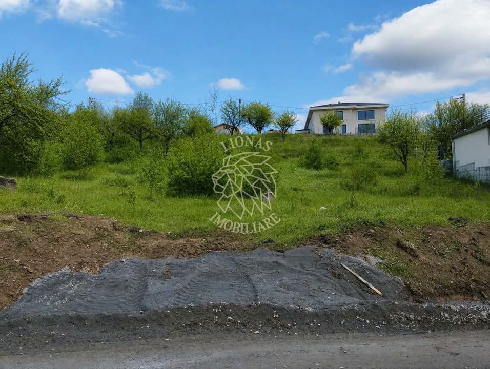 Teren intravilan 818 mp cu utilitati-Zona Valea Rusului - Poză 1