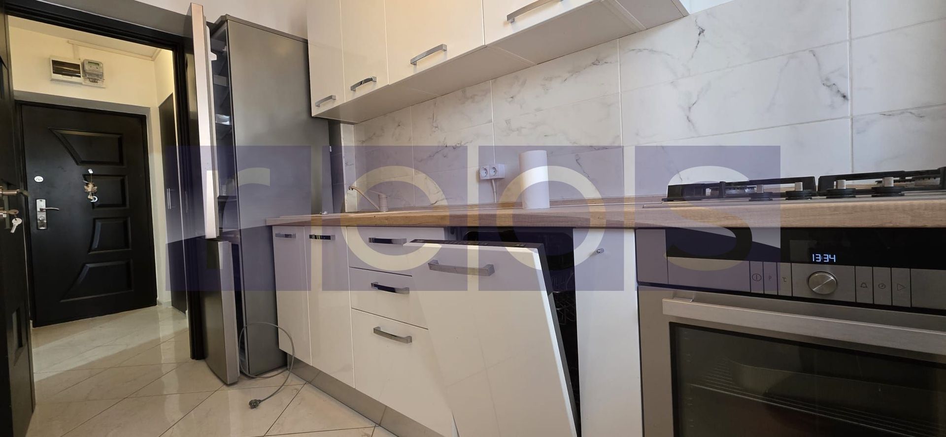 VANZARE 2 CAMERE SEMIDECOMANDAT -TIMPURI NOI - Poză 10