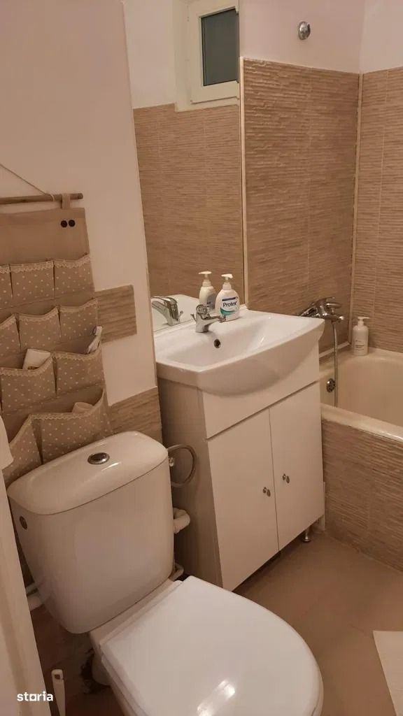 AP. 2 CAMERE TEI, BLOC REABILITAT, BUCATARIE INCHISA, MOBILAT MODERN - Poză 10