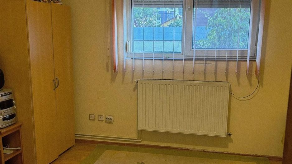 Casa 6 camere cartier Iosia - Poză 9