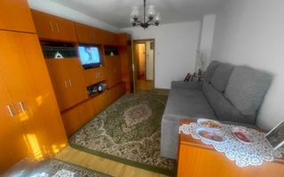 Apartament 3 camere | 64 MPU | 2 Bai | Zona Sub Arini - Poză 1