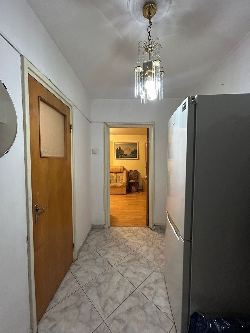 Vand apartament 3 camere Rahova - Poză 2