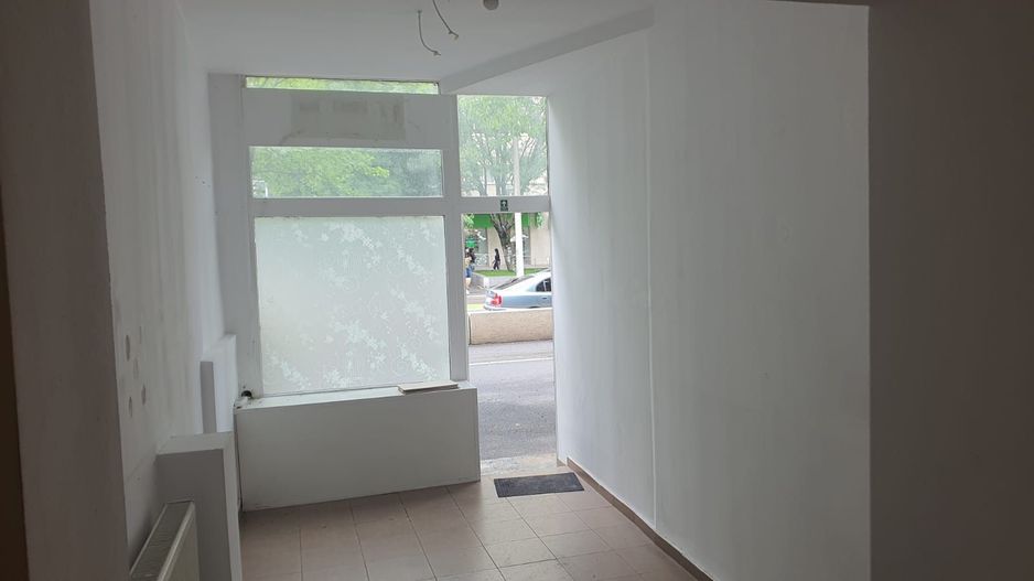 Spatiu comercial vis-a-vis Metrou Brancoveanu 650 euro - Poză 4