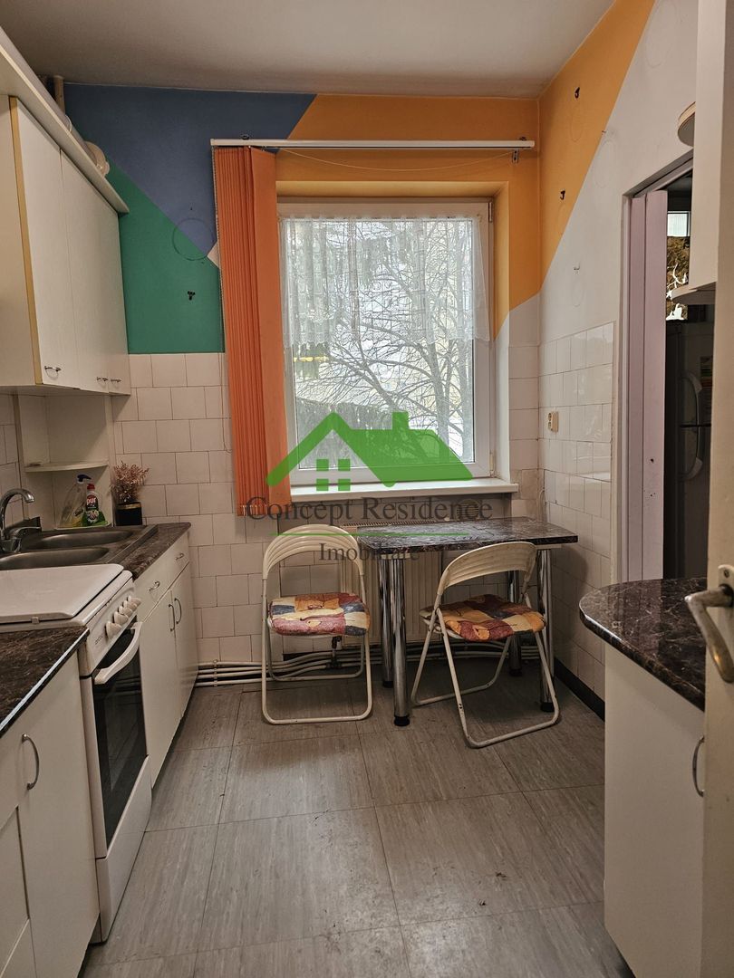 Apartament 4 camere +garaj– decomandat – str. Ioan Slavici, et.1 - Poză 1