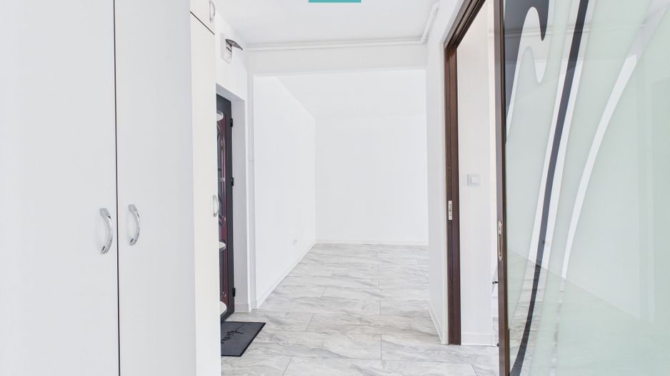 Apartament  2 camere renovat modern zona Torontal - Poză 6