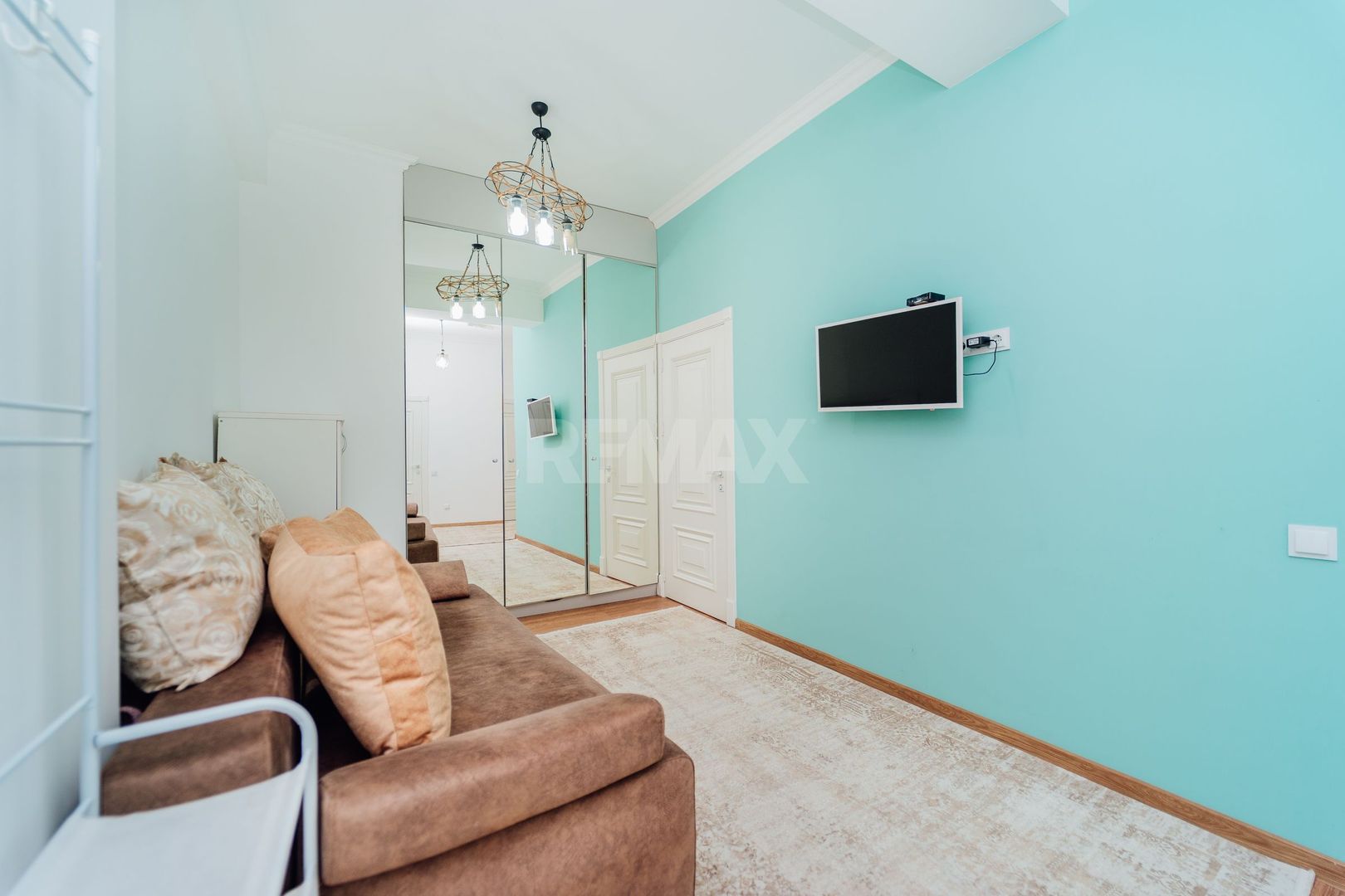 Apartament cu 2 camere, Centru - Poză 6