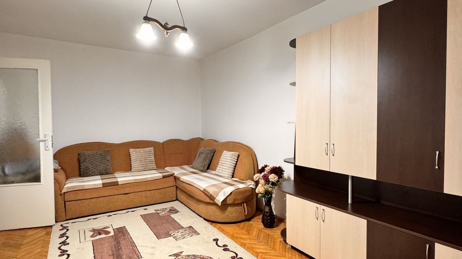 Apartament 3 camere decomandate – zona Decebal, Oradea - Poză 2