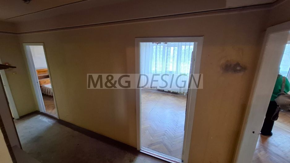 Etaj 2, Spitalul Judetean-Girocului 3 camere - Poză 4