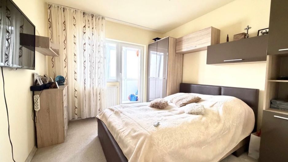 Lipovei | 3 Camere | Decomandat |  Etaj Intermediar | Centrala Proprie - Poză 2