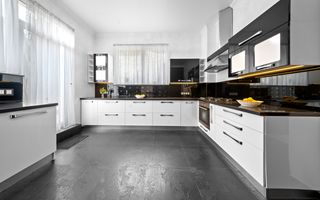 Vila cu teren de 1081 mp in cartierul Andrei Muresanu! - Poză 6