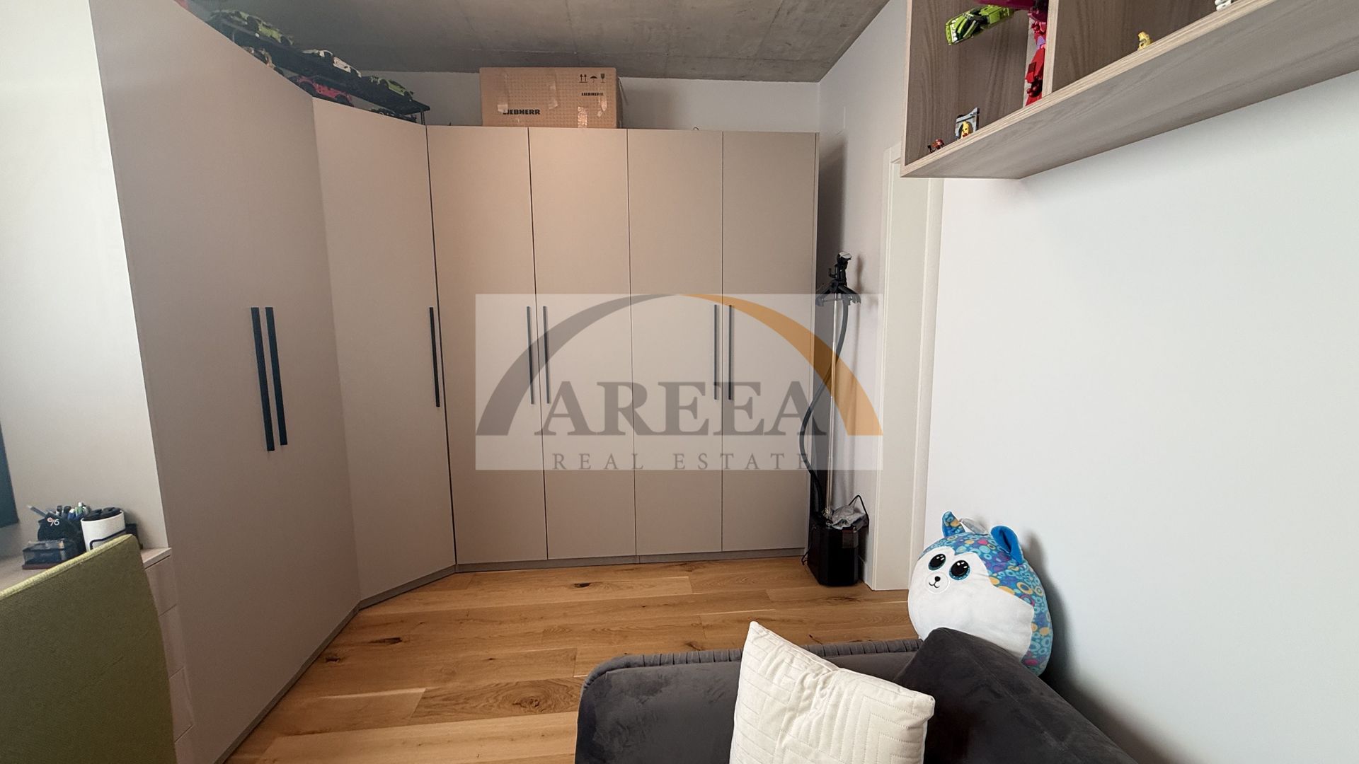 Vila 5 camere complex residential Tunari - Poză 20