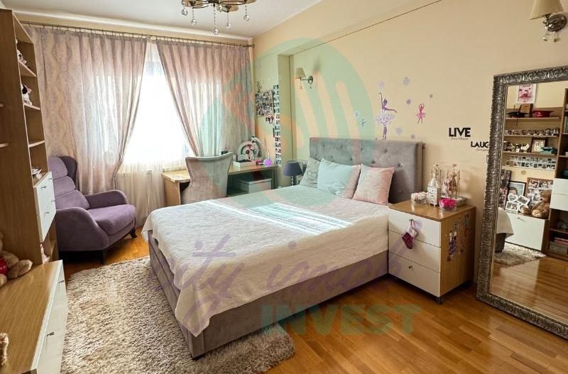 Apartament 4 camere cu garaj - Poză 9