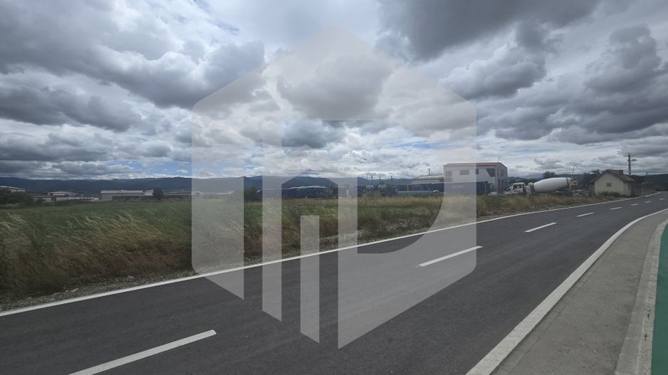 Teren intravilan industrial 4540 m Cristian Sibiu - Poză 4