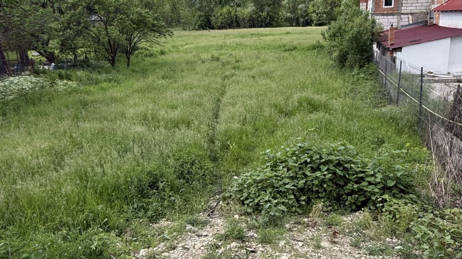 Parcela Teren intravilan plat -1200 mp-cu acces din strada principală - Poză 14