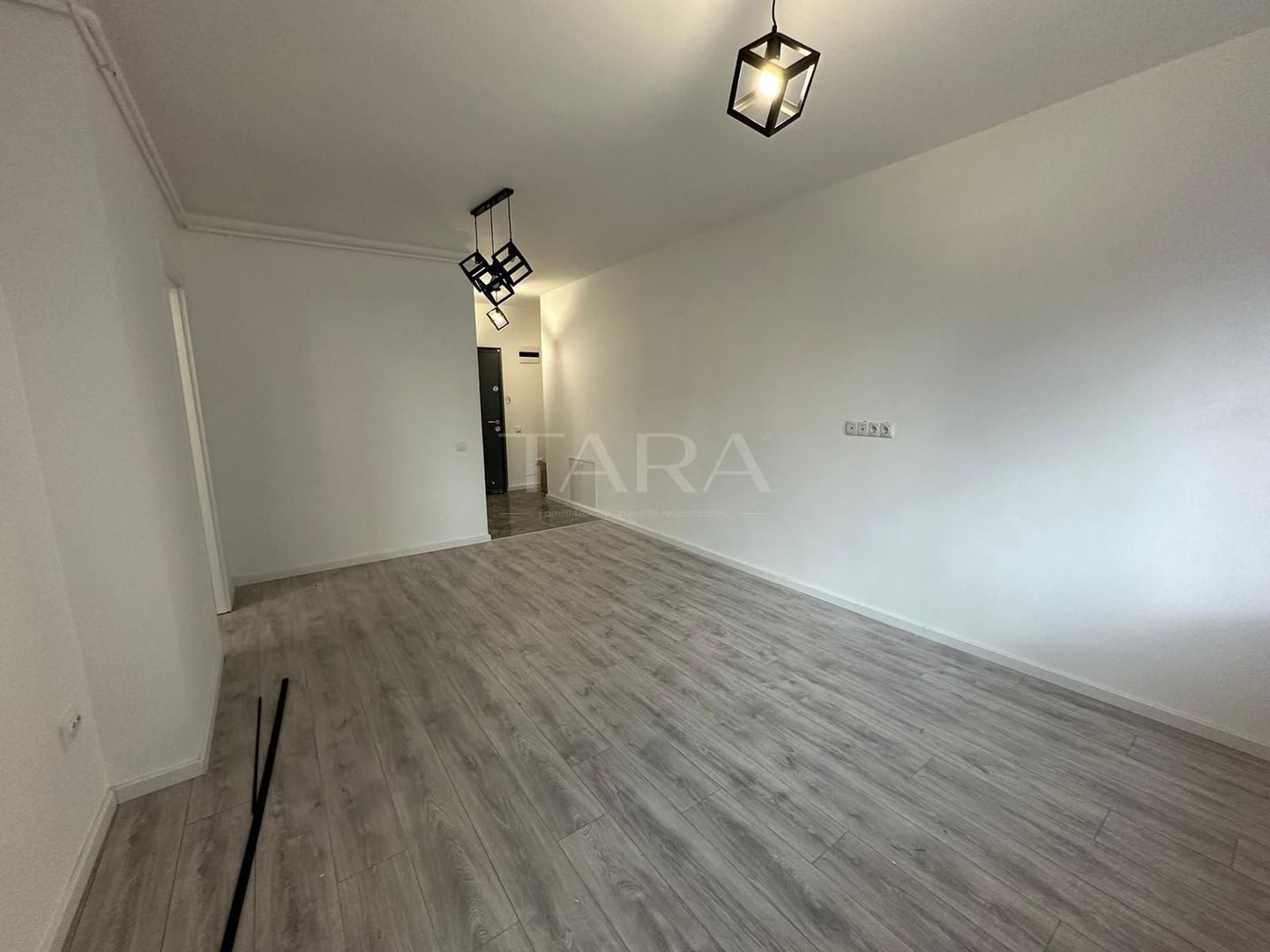 Apartament 2 camere, Floresti, zona Parc Poligon - Poză 1