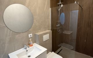 Casă în Oradea cartierul Velența curte 24 mp - Poză 9