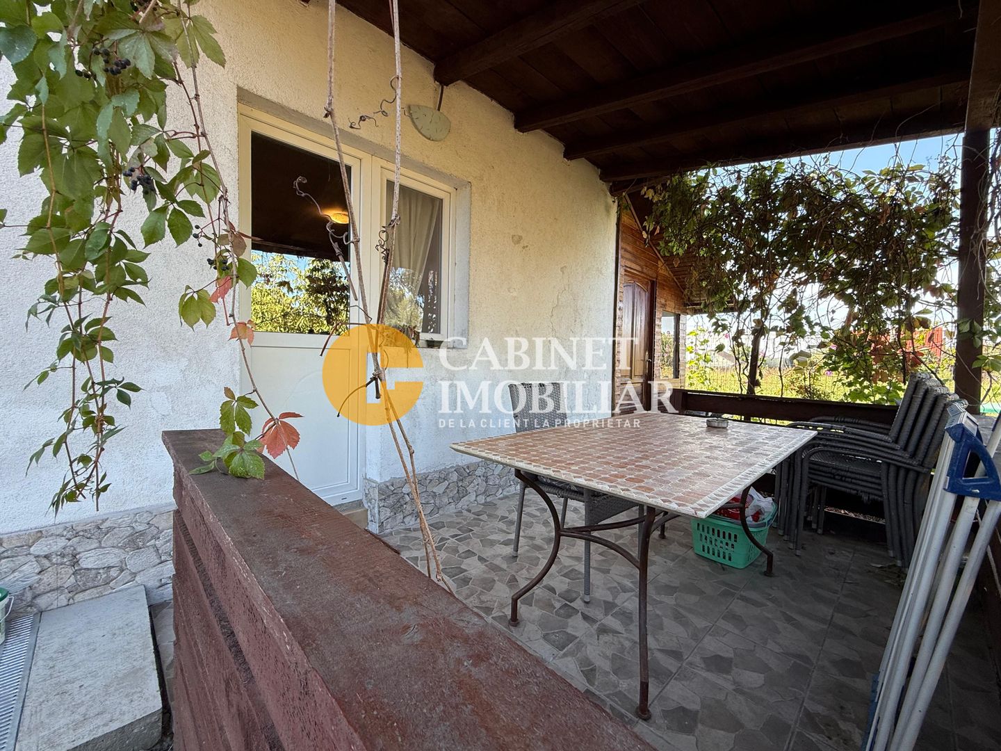 Aroneanu - Casa la asfalt - 420mp teren - 3 camere - Canalizare - Poză 14