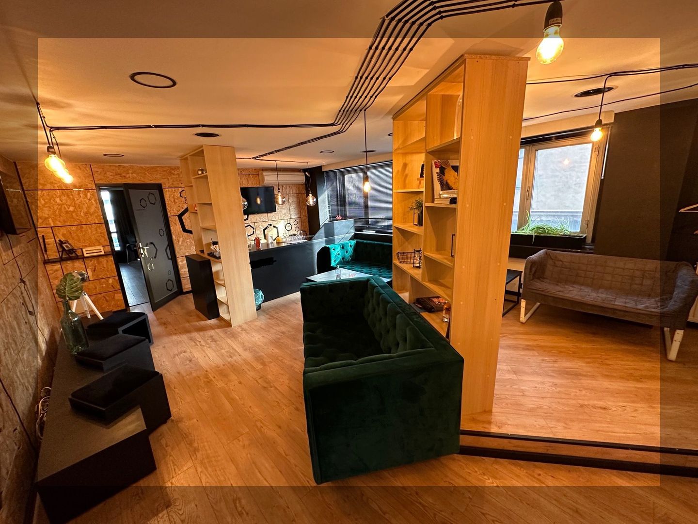 Spatiu în clădire de birouri - Poză 14