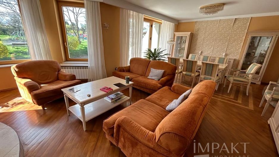 Vila individuala de lux de inchiriat, in cartier Gruia aproape de Cetatuie! - Poză 1
