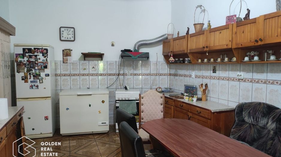 Casa din caramida in centrul Lipovei, 880 teren - Poză 8