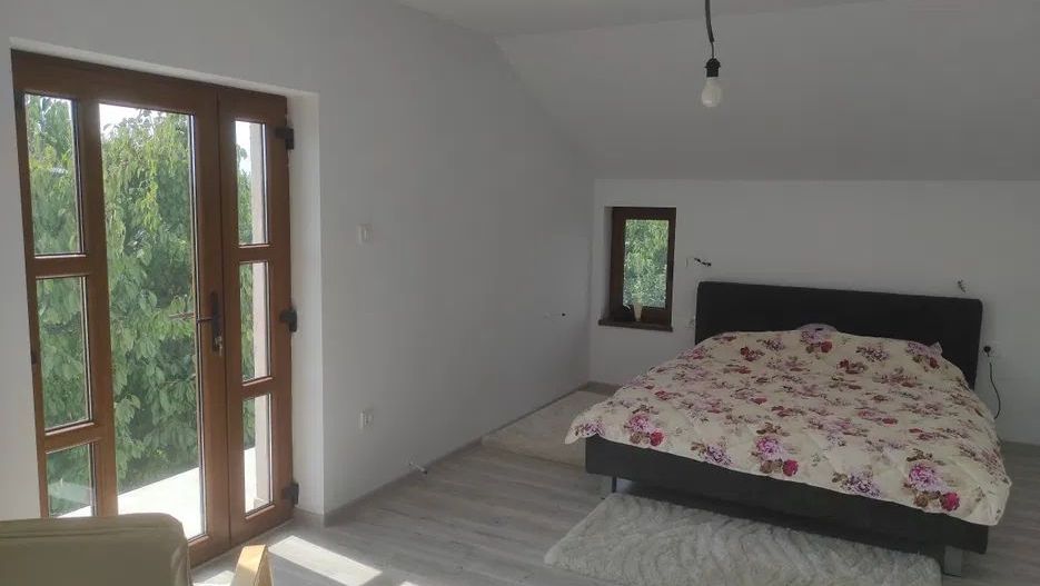 Casa in Sat Costi - Poză 1