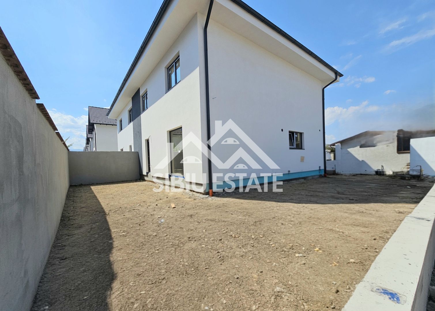 Casa Sibiu, Selimbar NOU 4 camere, 2 bai, pret BUN - Poză 2