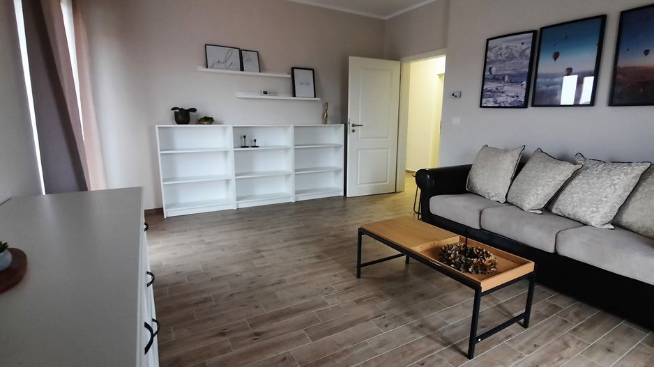 Apartament cu 2 camere - Dumbravita - Poză 1