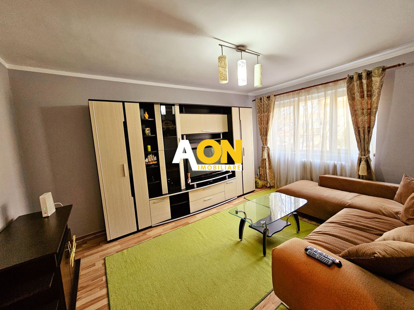 Apartament 2 camere, mobilat, utilat, etaj 3, strada Closca - Poză 1